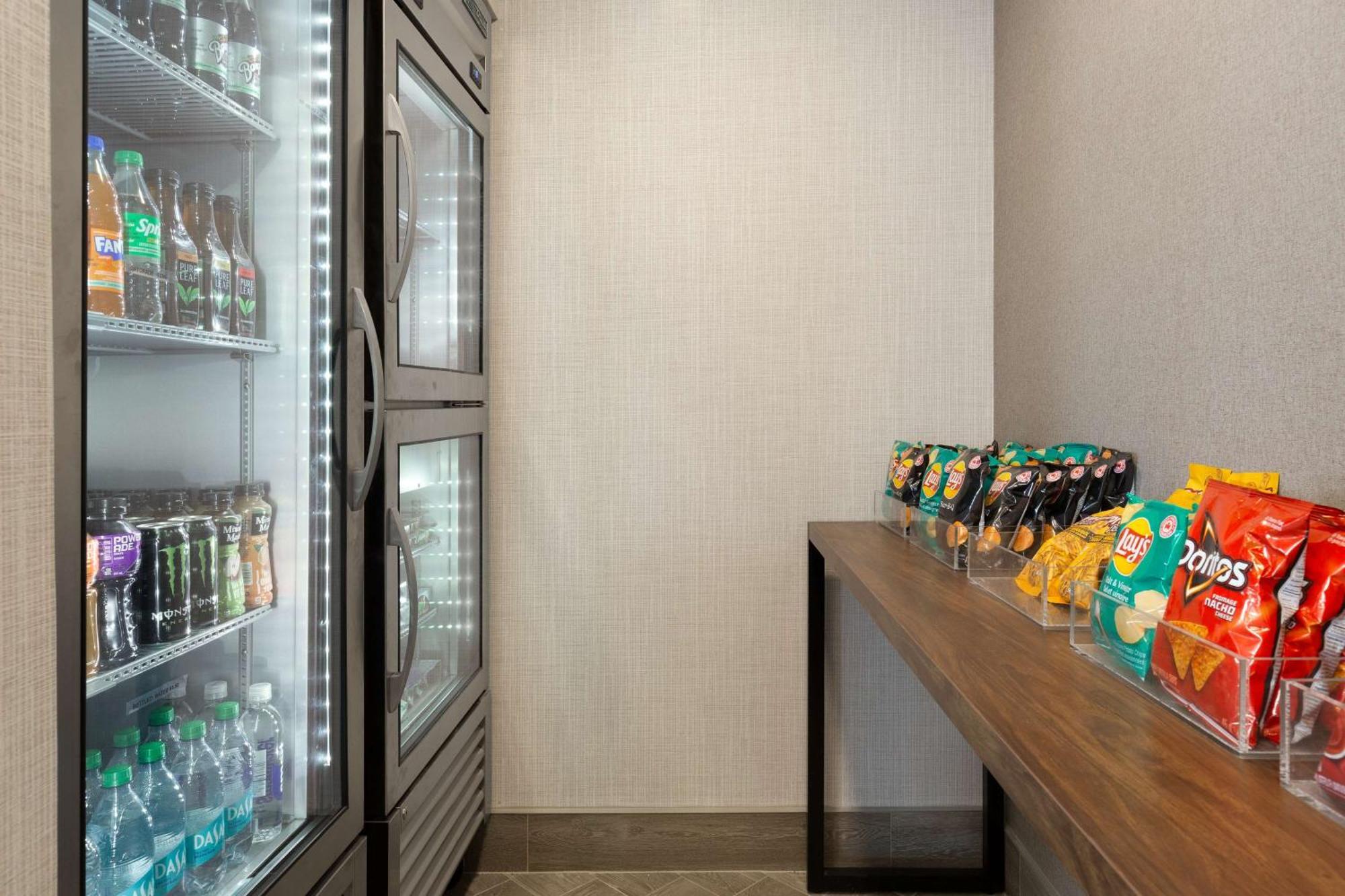 Hampton Inn By Hilton Napanee Greater Napanee Bagian luar foto